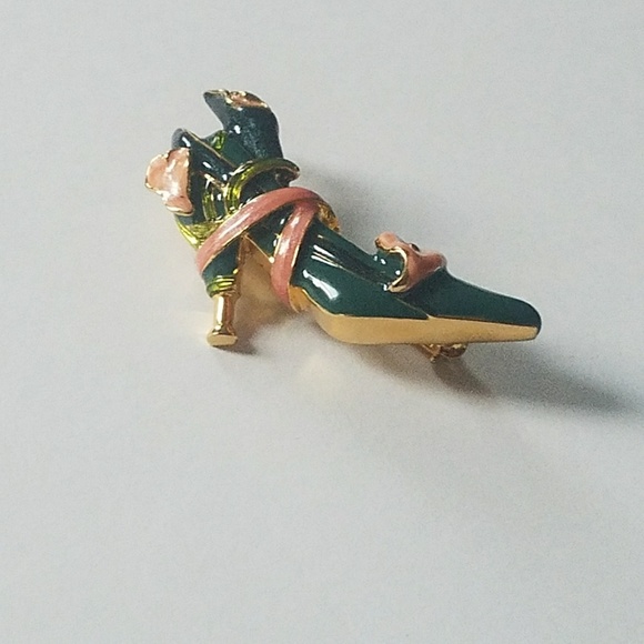 Calla Lily Gold Tone Enamel High Heel Shoe Brooch - Picture 5 of 6